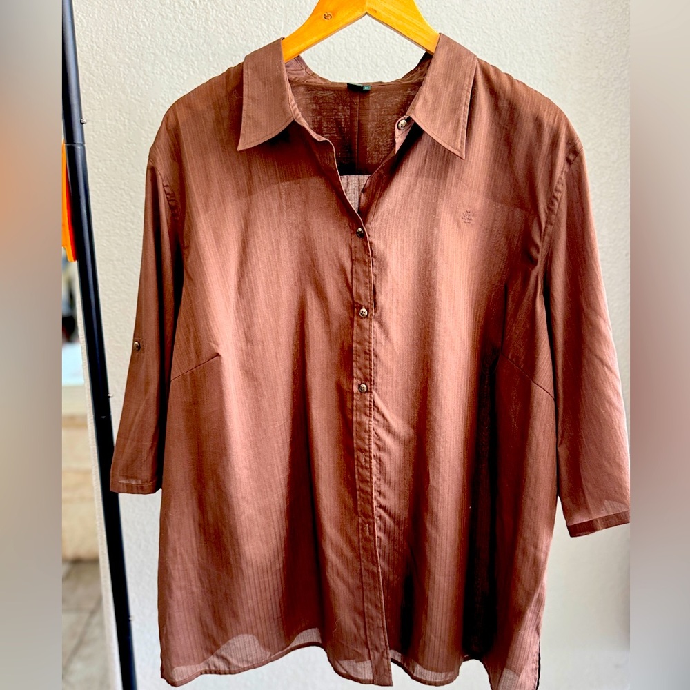 Lauren Ralph Lauren Chocolate Brown Top
Size 2X
100% Cotton